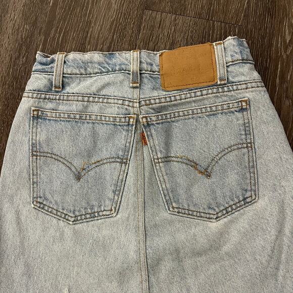 Vintage Levi’s 550 Reworked Denim Skirt Orange Tab Distressed Raw Hem Light Wash - Picture 4 of 15